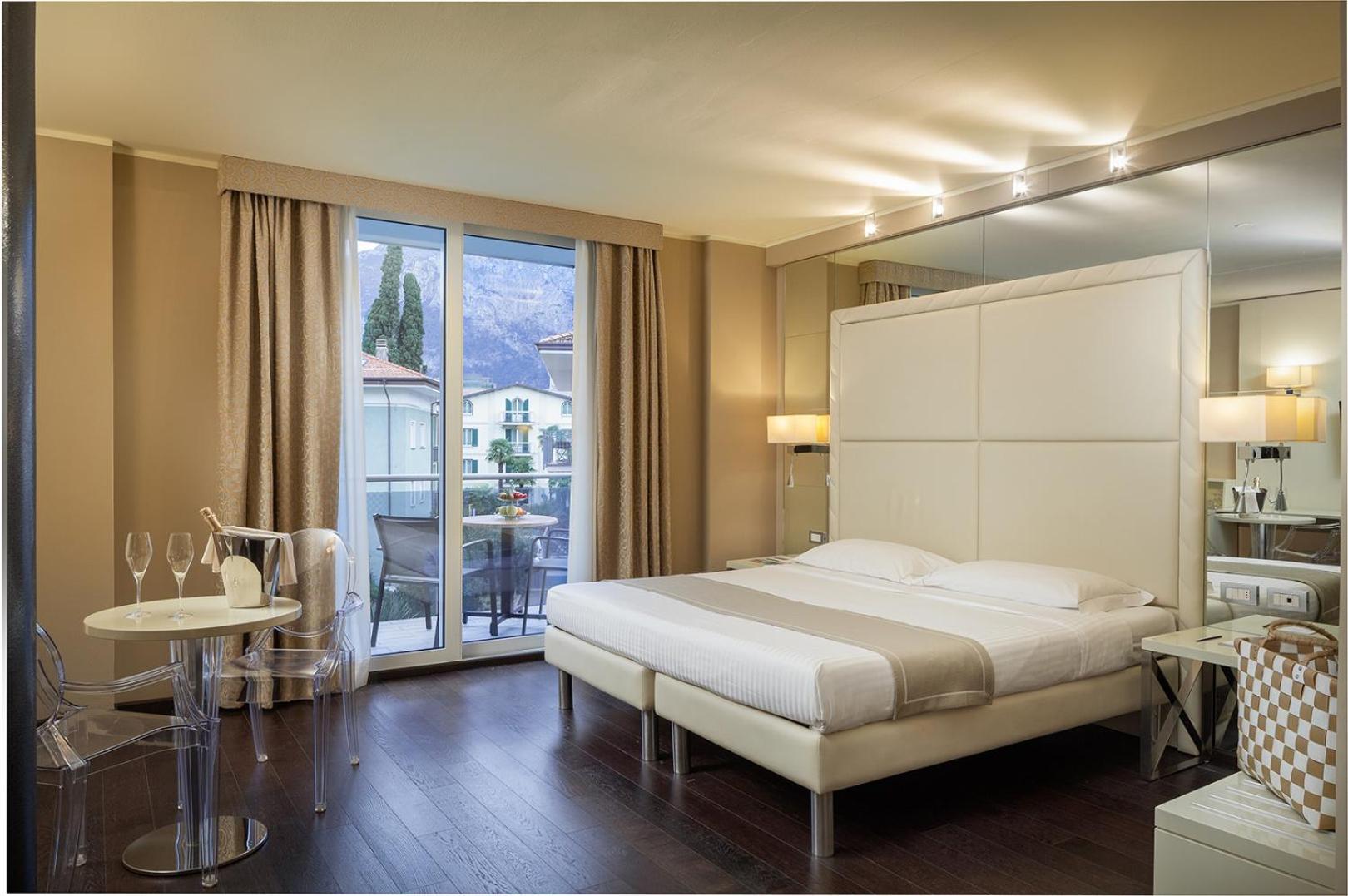 Hotel Kristal Palace - Tonellihotels 4*
